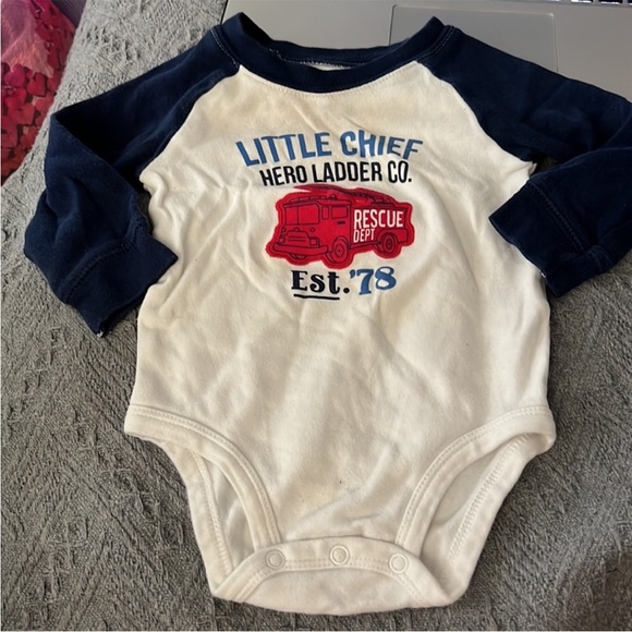 FOUR Carter’s bodysuits long sleeve top mommy’s little man monkey long sleeve - Picture 1 of 7